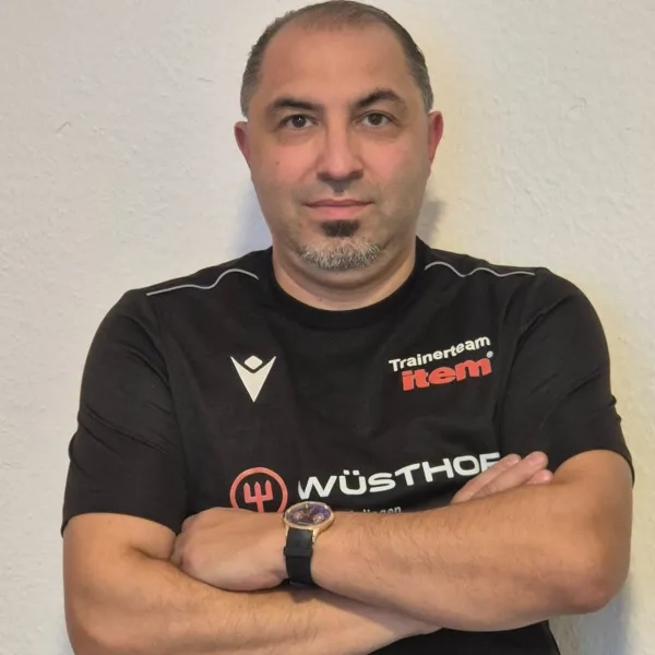 Mesut Kavak
