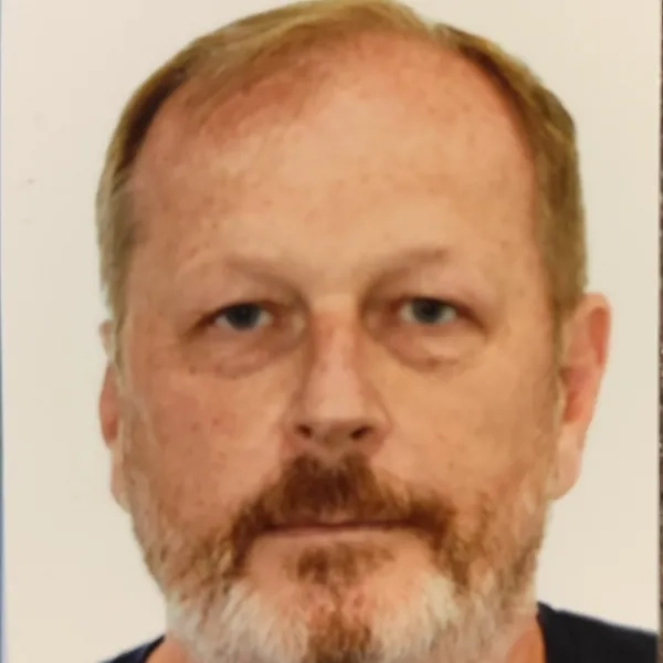 Jörg  Schnier